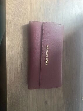 Michael Kors Plum Saffiano Leather Continental Card Holder
